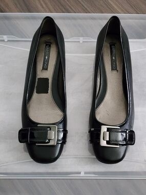 Bandolino Black Patent Buckle-Trim Flats